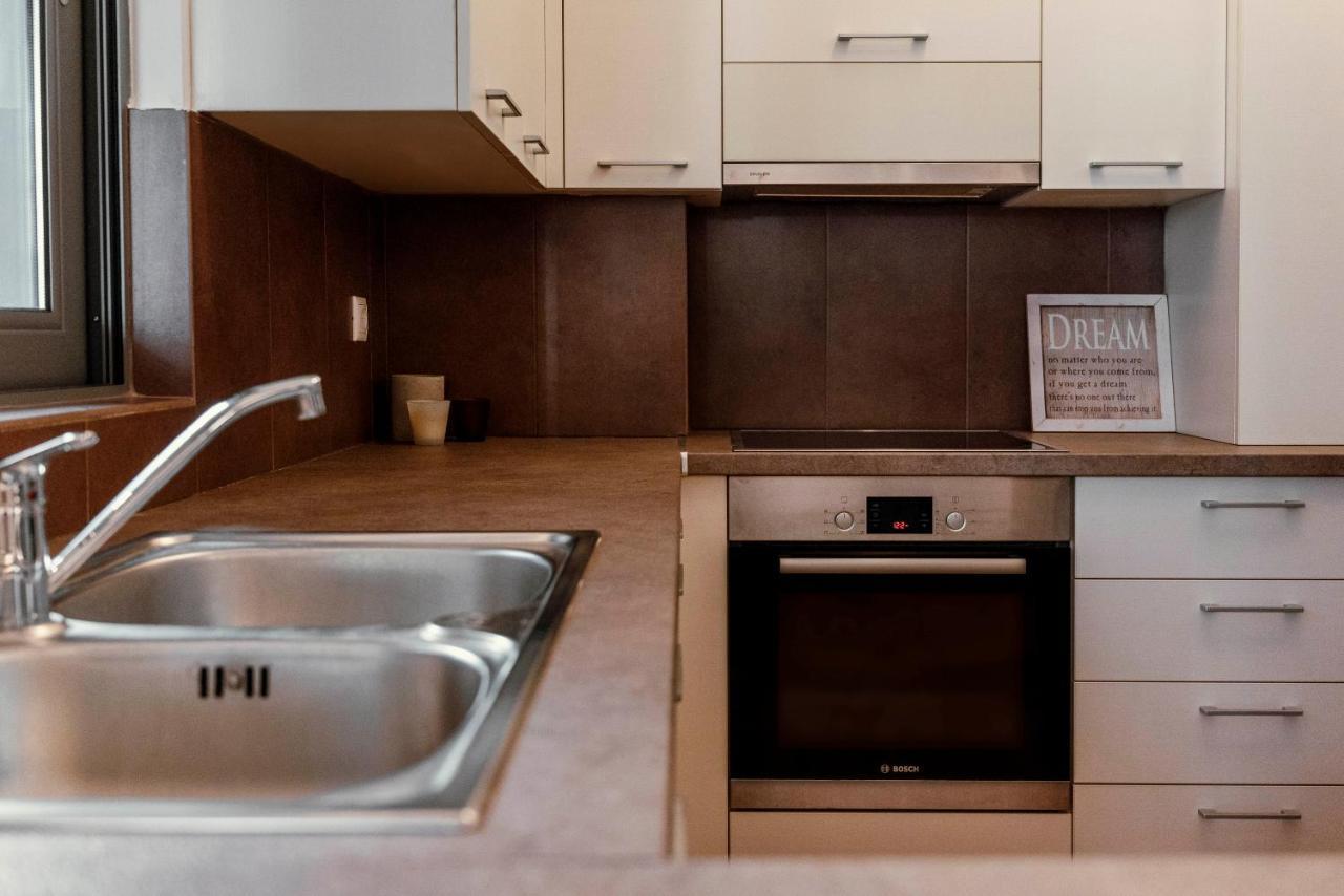 Apartament Lykabettus Gem With Yard And Parking Ateny Zewnętrze zdjęcie