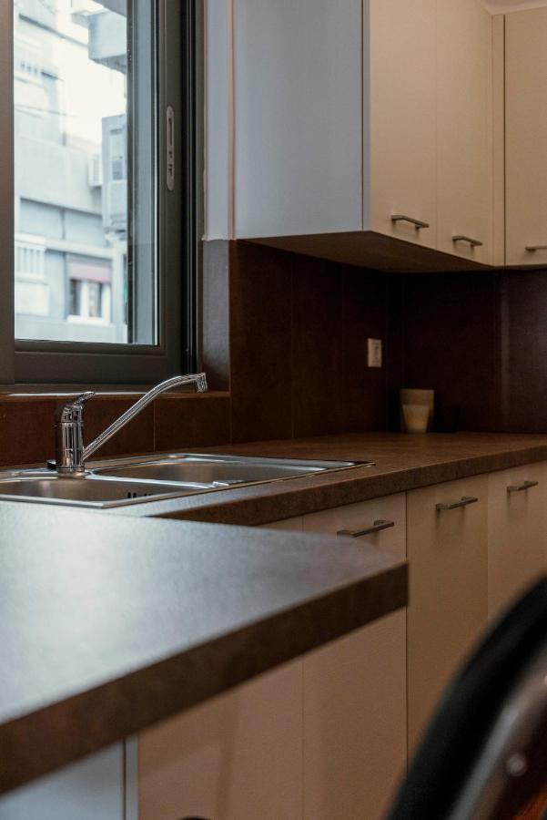 Apartament Lykabettus Gem With Yard And Parking Ateny Zewnętrze zdjęcie